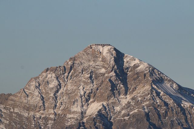Monte Chaberton im Morgenlicht, von der Assietta gesehen